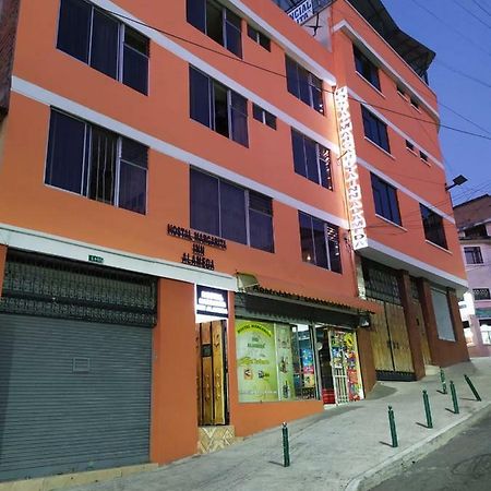 Hotel Margarita Inn Alameda Кіто Екстер'єр фото