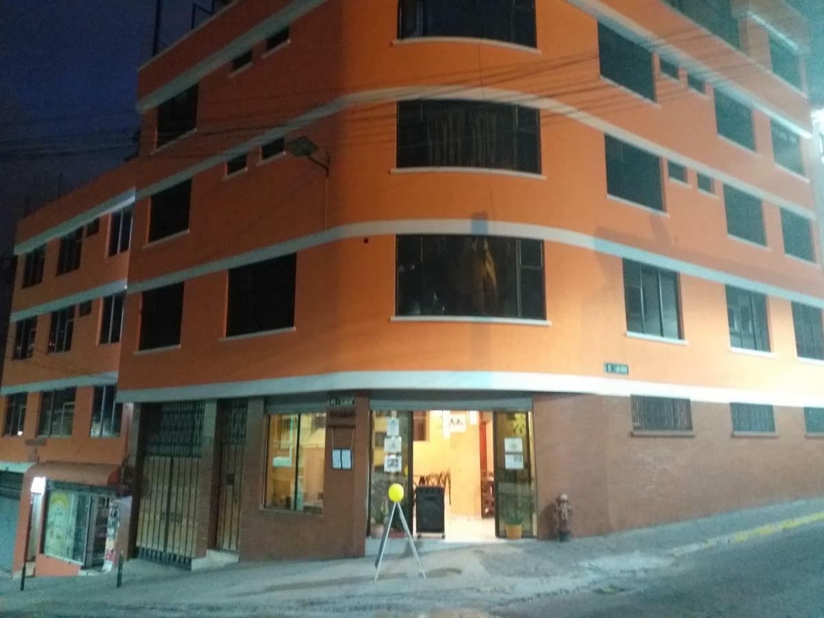 Hotel Margarita Inn Alameda Кіто Екстер'єр фото