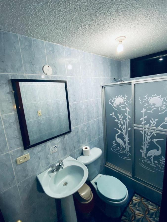 Hotel Margarita Inn Alameda Кіто Екстер'єр фото