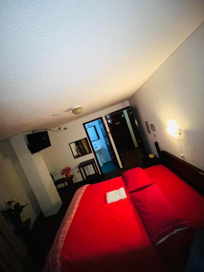 Hotel Margarita Inn Alameda Кіто Екстер'єр фото