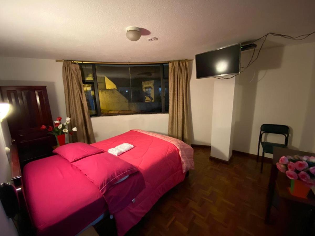 Hotel Margarita Inn Alameda Кіто Екстер'єр фото