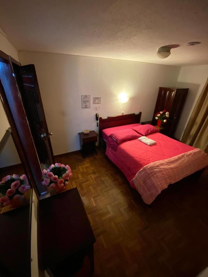 Hotel Margarita Inn Alameda Кіто Екстер'єр фото